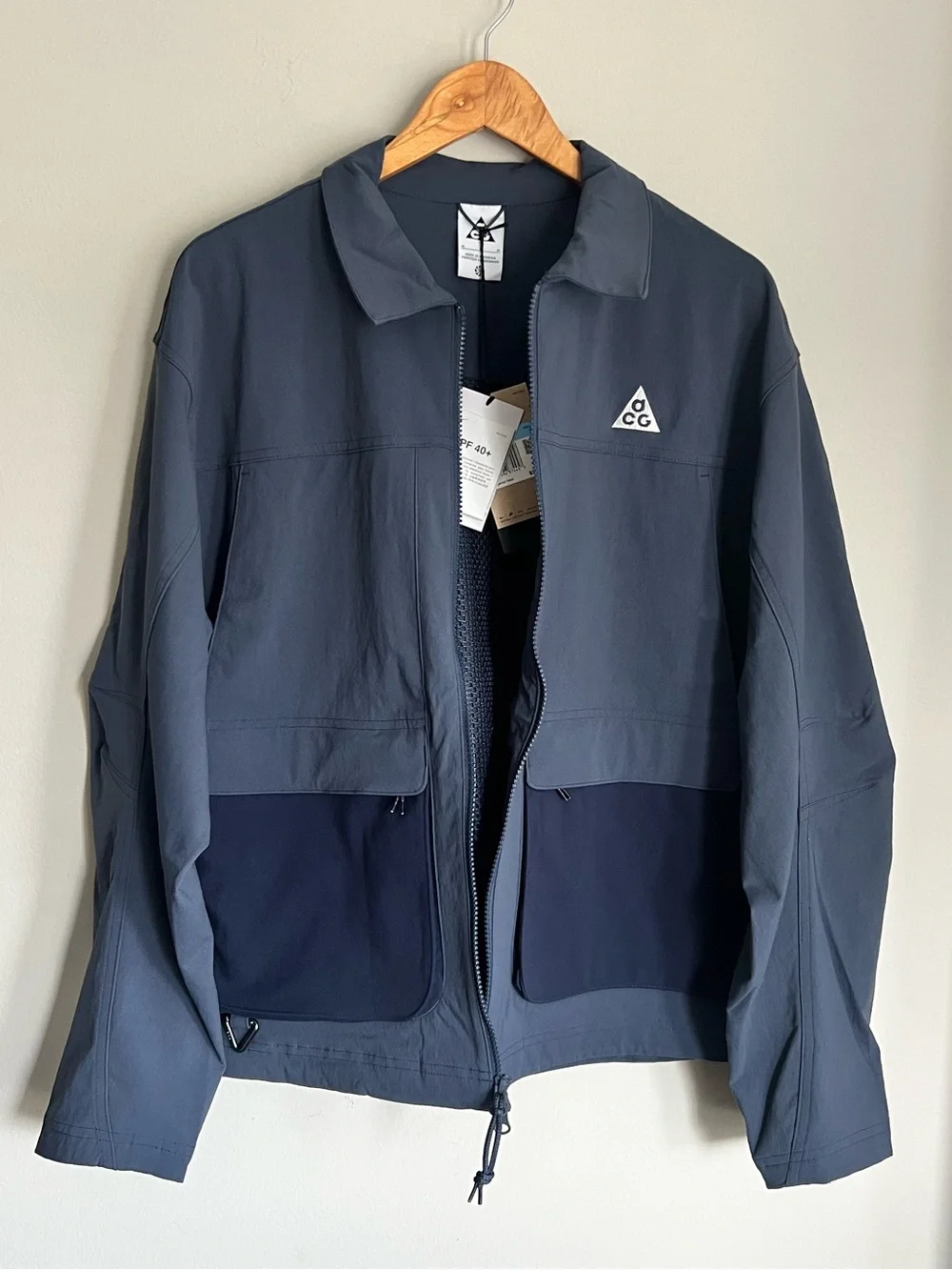 NIKE Men’s ACG UV Smith Summit Jacket Size M